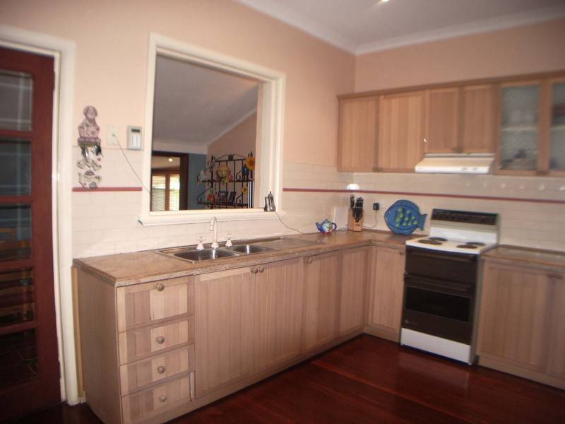 75 Lamond Street, Alfred Cove WA 6154