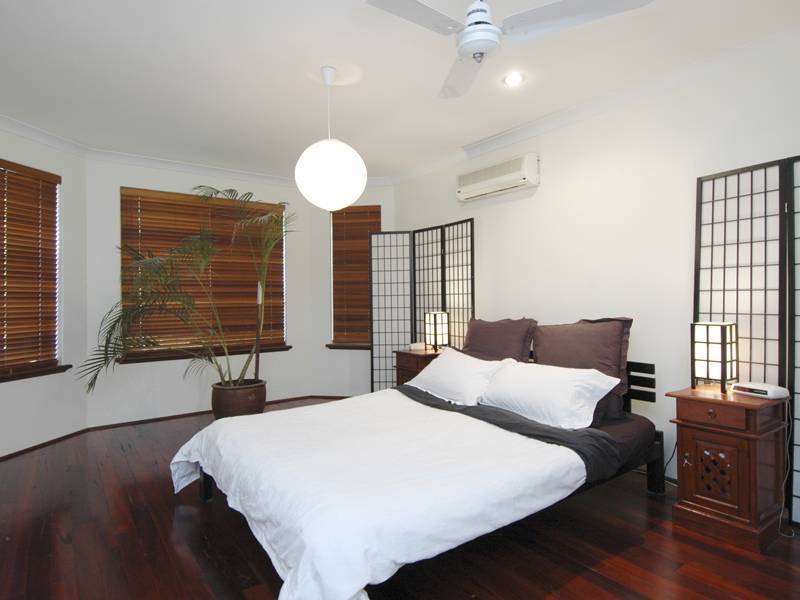 15 Ten Seldam Circle, Winthrop WA 6150