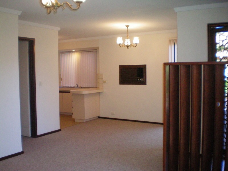2/60 Lockhart Street, Como WA 6152