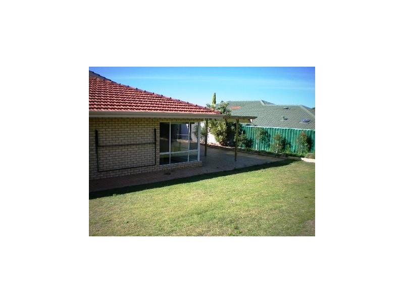 44 Underwood Crescent, Kardinya WA 6163