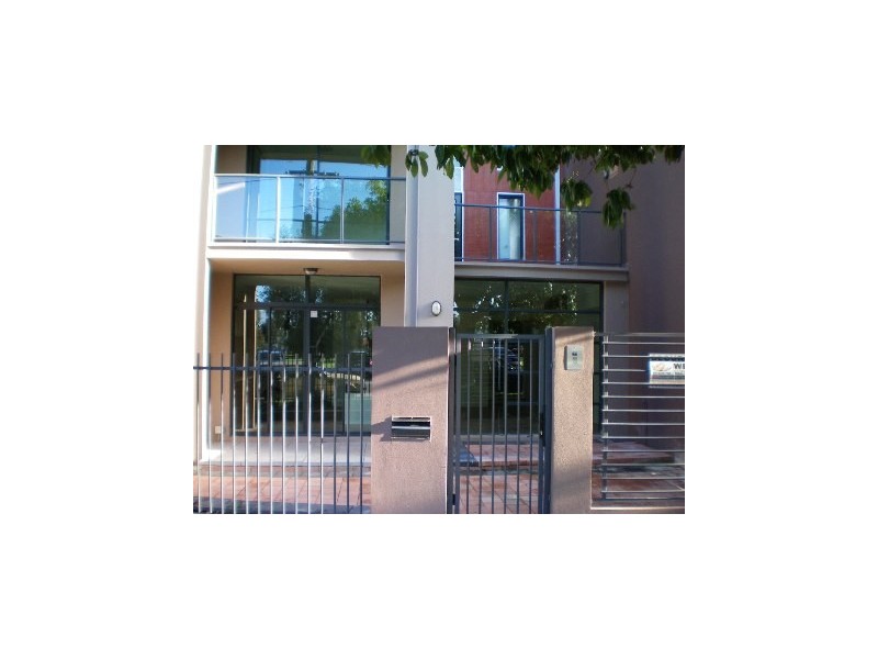 8/45 Stuart Street, Perth WA 6000