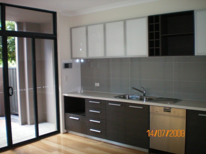 8/45 Stuart Street, Perth WA 6000