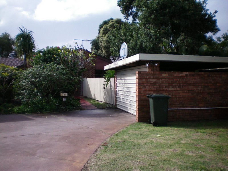 22 Beeman Close, Karawara WA 6152