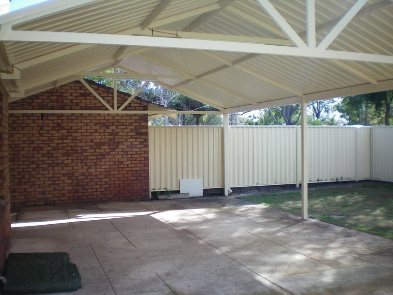 22 Beeman Close, Karawara WA 6152