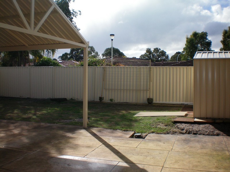 22 Beeman Close, Karawara WA 6152