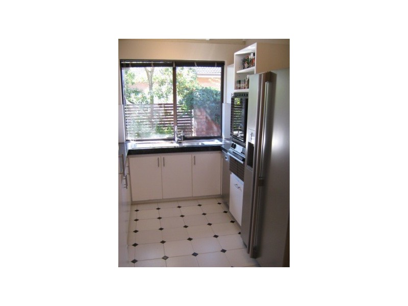 2/68 Mary Street, Como WA 6152