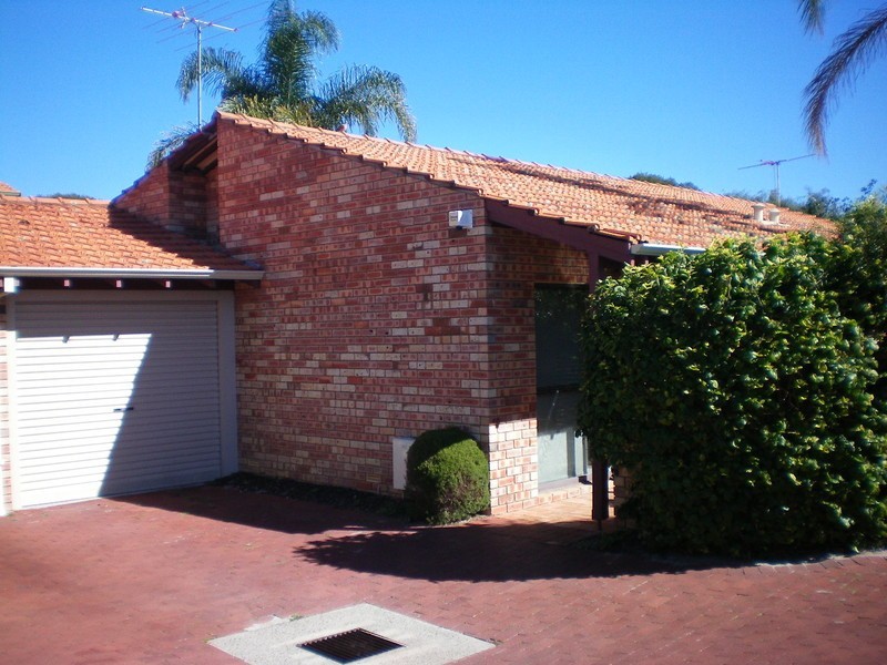 2/68 Mary Street, Como WA 6152