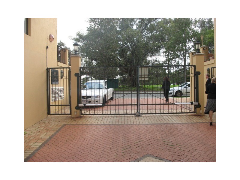 30/99 Wellington Street, East Perth WA 6004