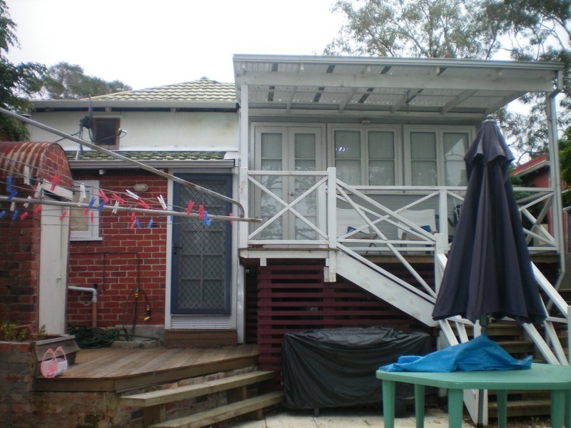 19 Kitchener Ave, Bayswater WA 6053