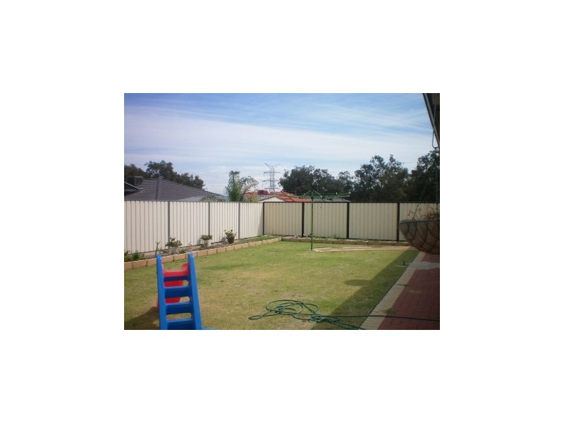 11 Koojarra Rise, South Lake WA 6164