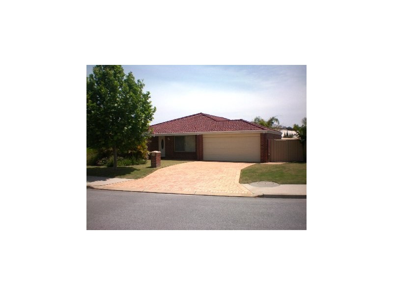 72 Bennett Drive, Canning Vale WA 6155