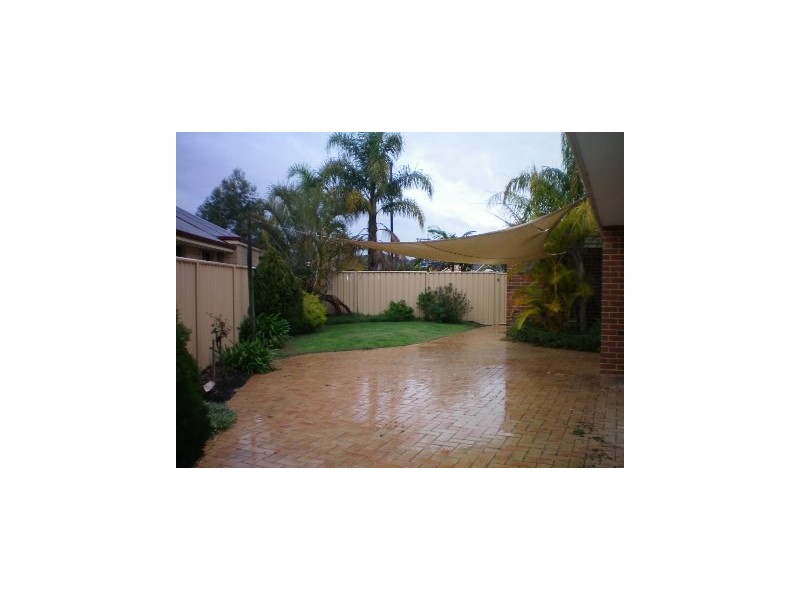 72 Bennett Drive, Canning Vale WA 6155