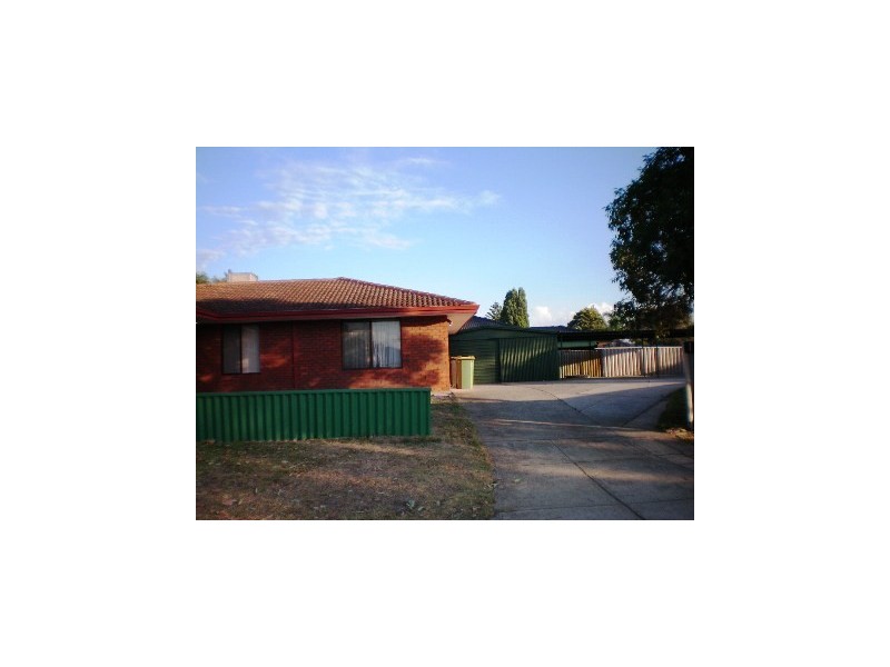 1 Wimmera Place, Huntingdale WA 6110