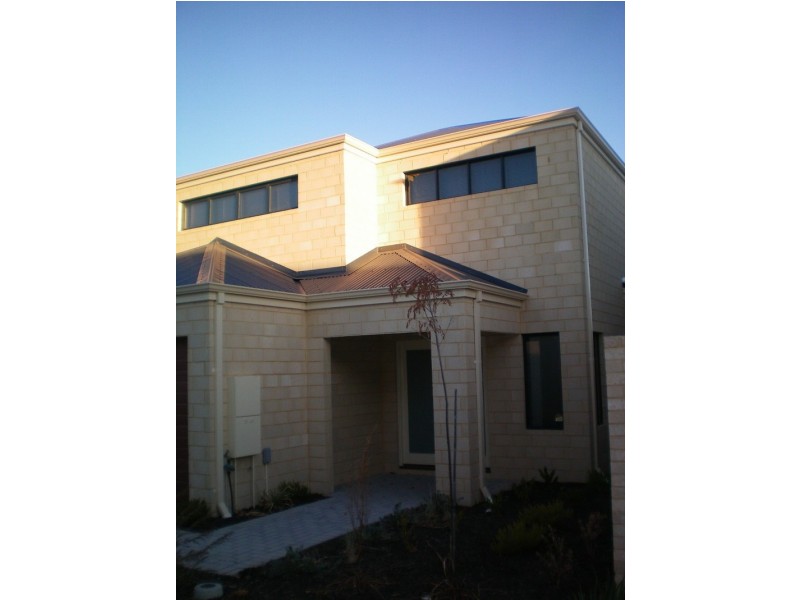 4b  Observatory Avenue, Aubin Grove WA 6164
