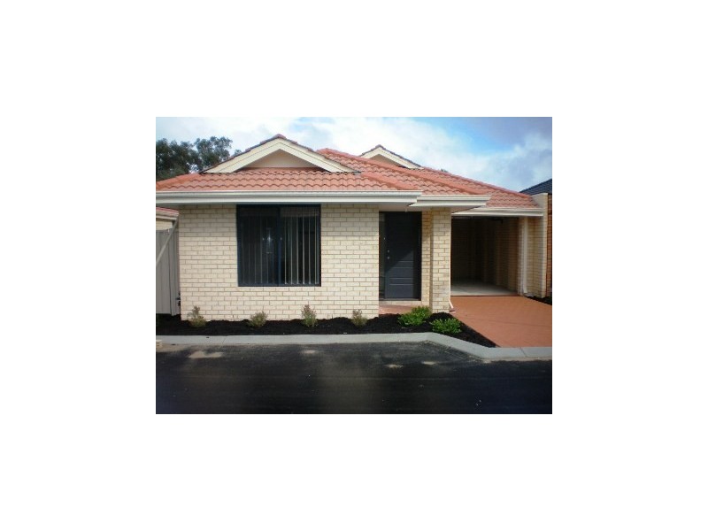 16/1 Coojong Link, Success WA 6164