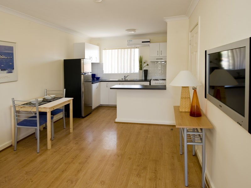 8/7 Midgely Street, Lathlain WA 6100