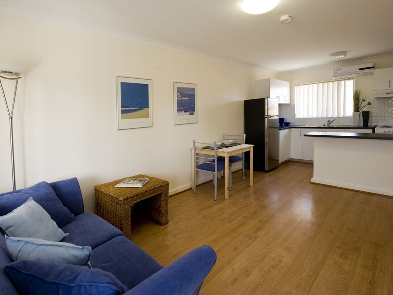 8/7 Midgely Street, Lathlain WA 6100
