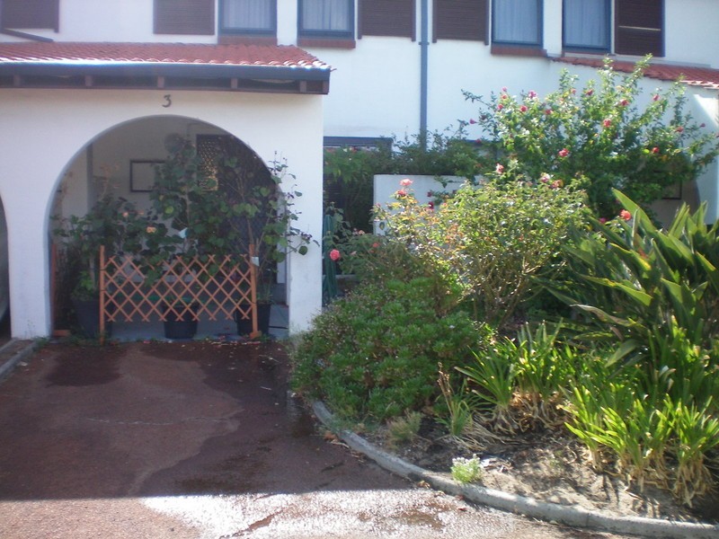 3/10 Coolidge St, Como WA 6152