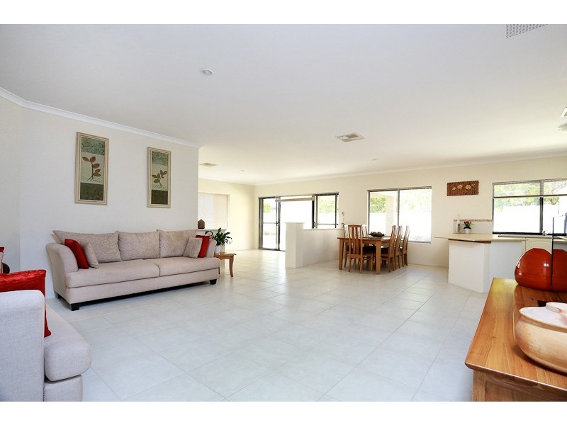 16A CARLISLE STREET, Shoalwater WA 6169