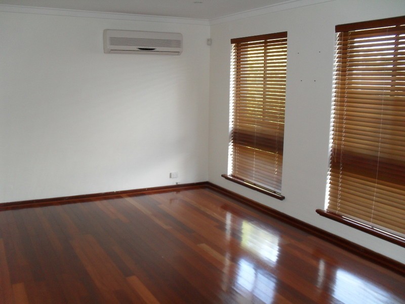 40 Gleddon Way, Hillarys WA 6025
