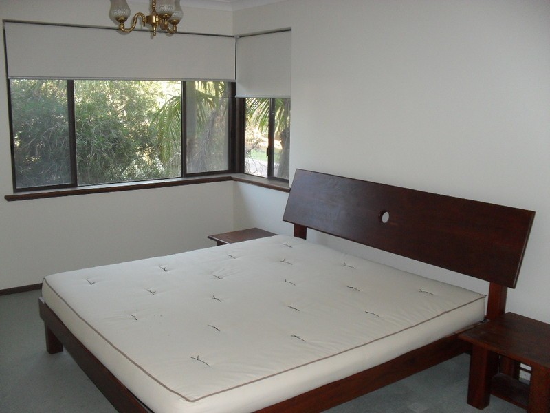 2/2 Taylor Street, Victoria Park WA 6100