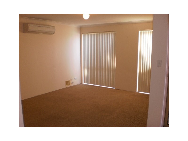 16/1-3 Stanbury Place, Kardinya WA 6163