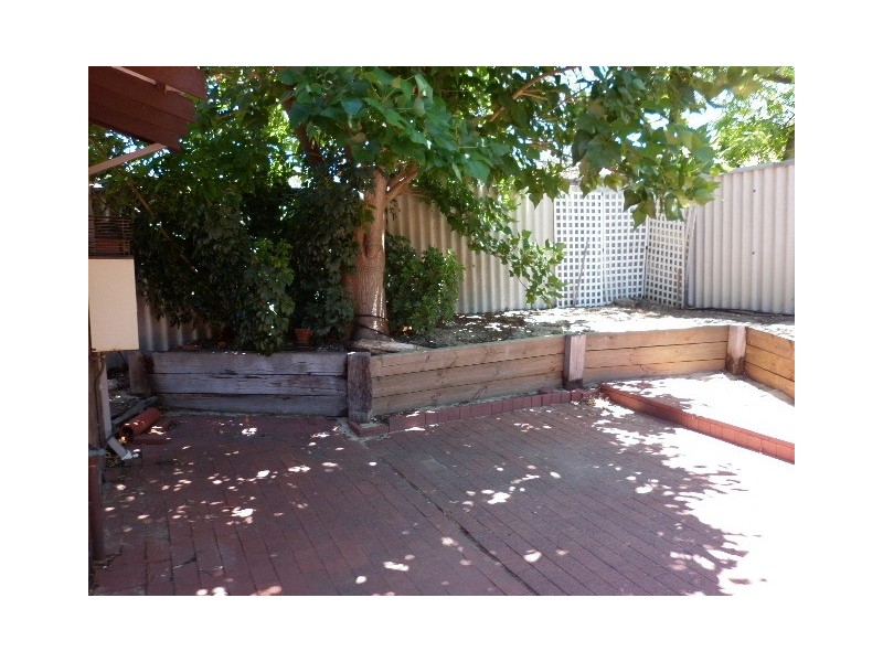4/42 Henley Street, Como WA 6152