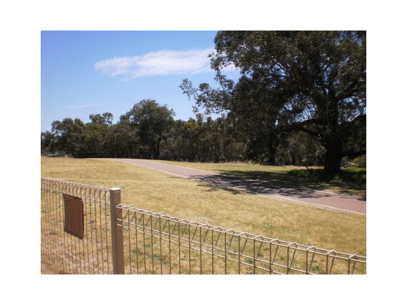 17 Bergall Court, Ferndale WA 6148