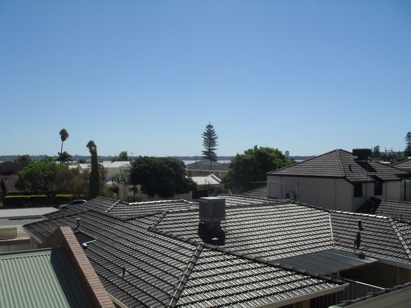 9 Robert Street, Como WA 6152