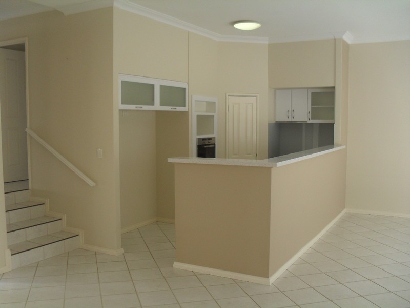 9 Robert Street, Como WA 6152