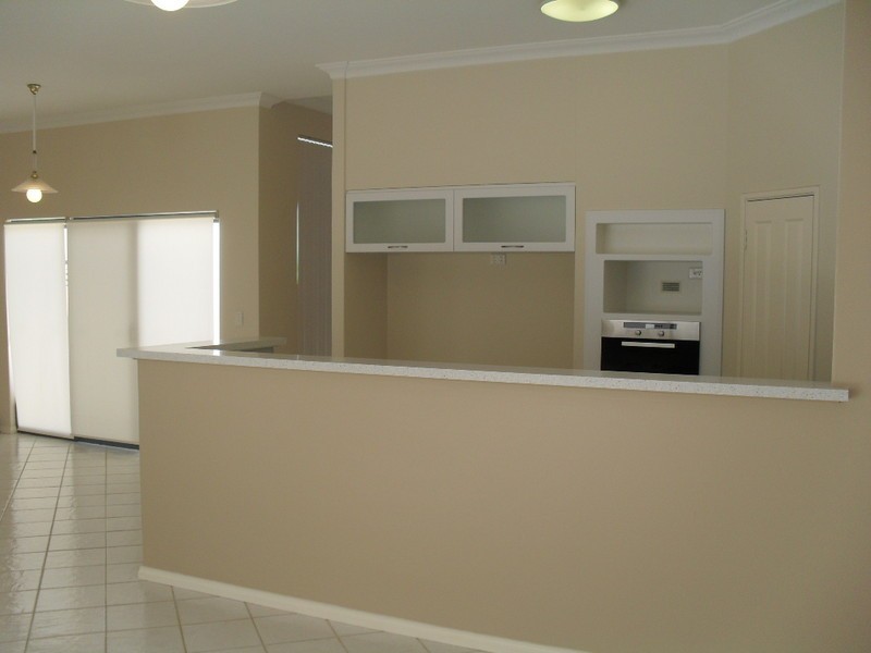 9 Robert Street, Como WA 6152