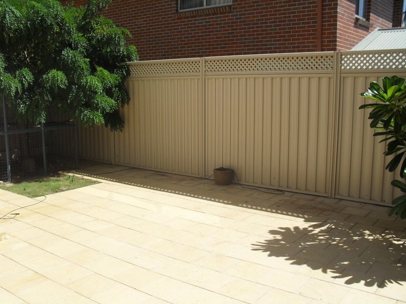 9 Robert Street, Como WA 6152