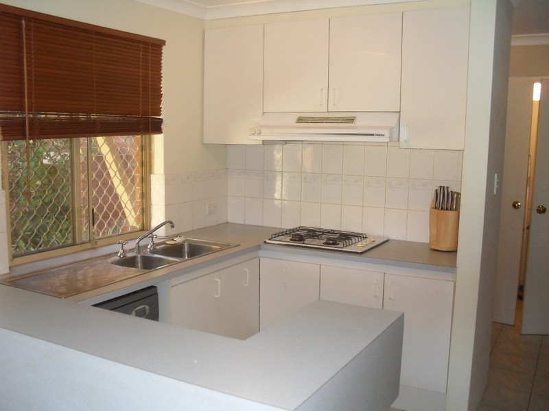 4/12 King George Street, Victoria Park WA 6100