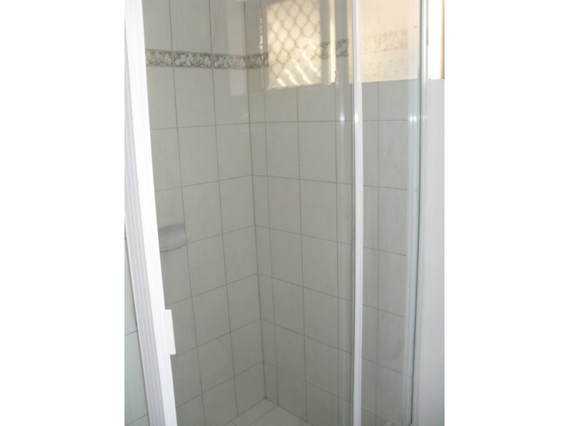 4/12 King George Street, Victoria Park WA 6100