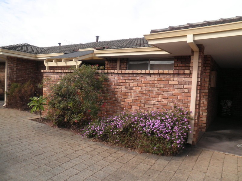 13/11 POINT WALTER ROAD, Bicton WA 6157