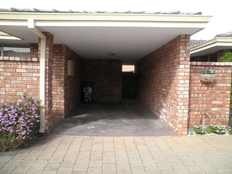 13/11 POINT WALTER ROAD, Bicton WA 6157
