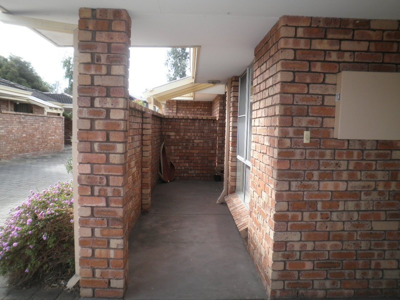 13/11 POINT WALTER ROAD, Bicton WA 6157