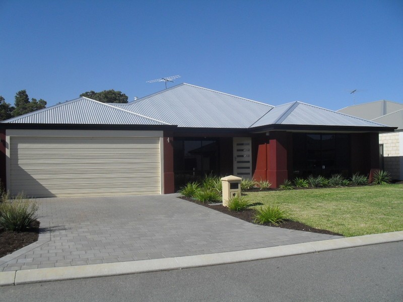 8 Chertsey Way, Wellard WA 6170