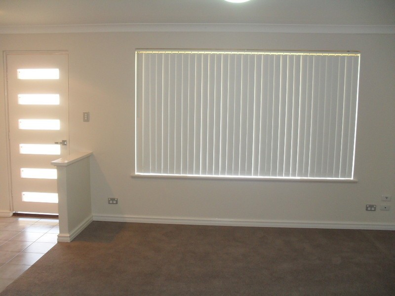 4 Clune place, Coogee WA 6166