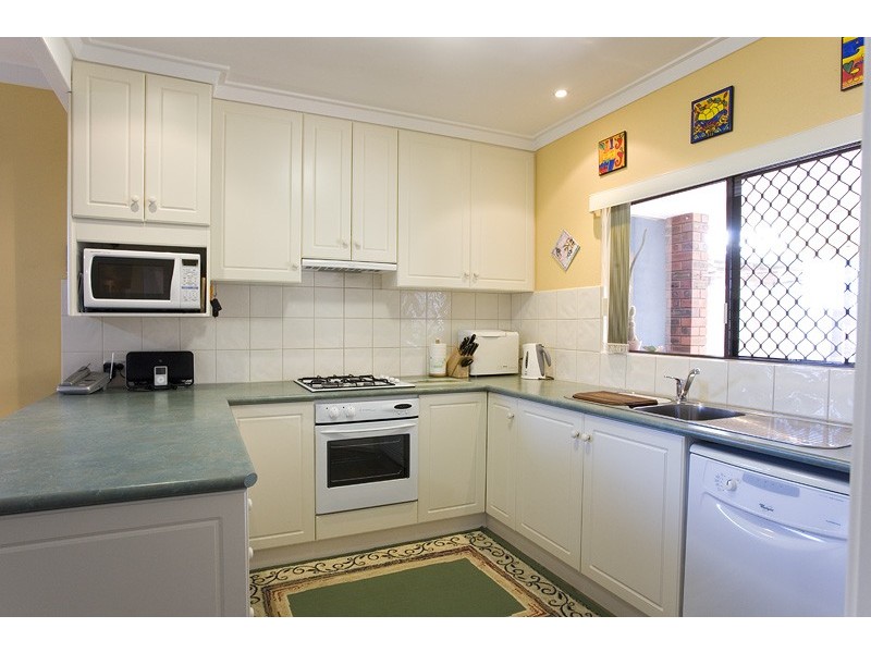4 Hanrahan Loop, Kardinya WA 6163