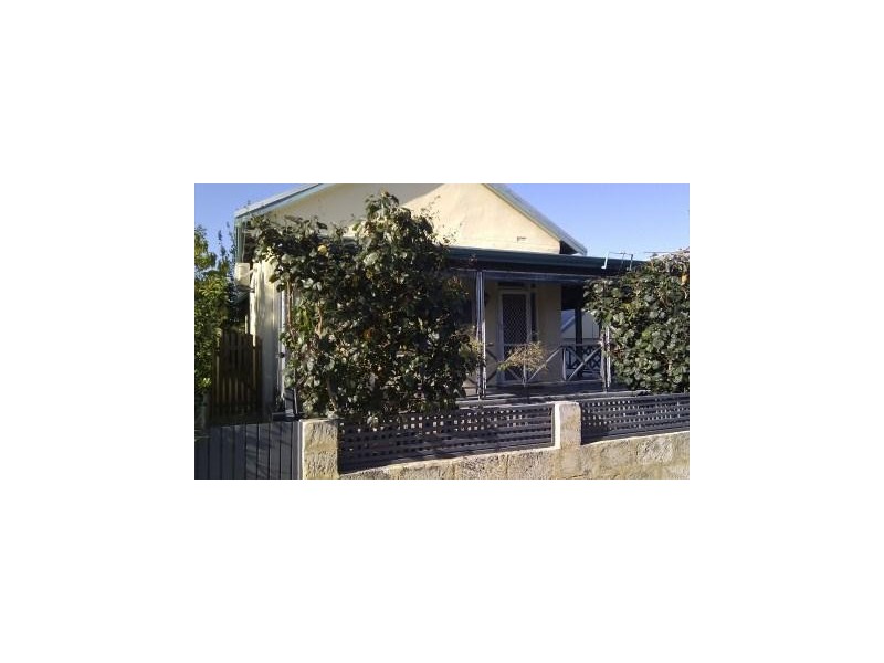 55 Lefroy Street, Beaconsfield WA 6162