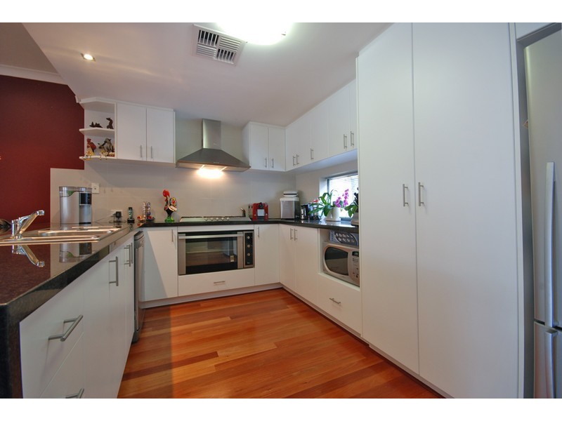 2/7 Walga Court, Yokine WA 6060