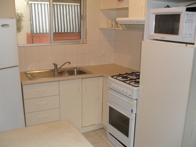 8/3 Anstey Street, South Perth WA 6151