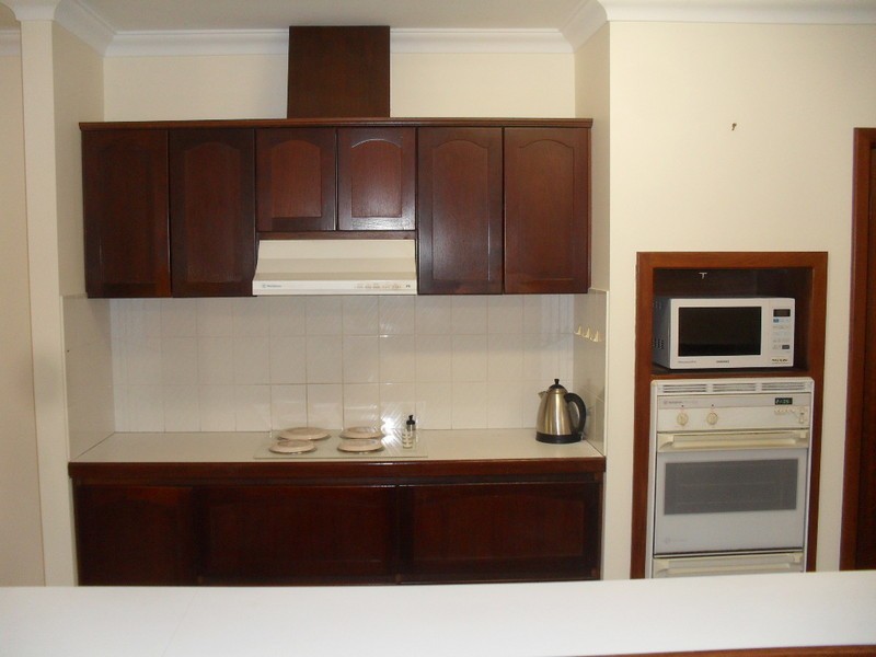 15 Stanley Grove, Winthrop WA 6150