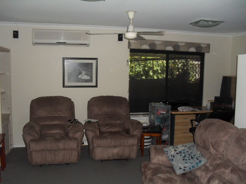 25 Sutherland Drive, Thornlie WA 6108