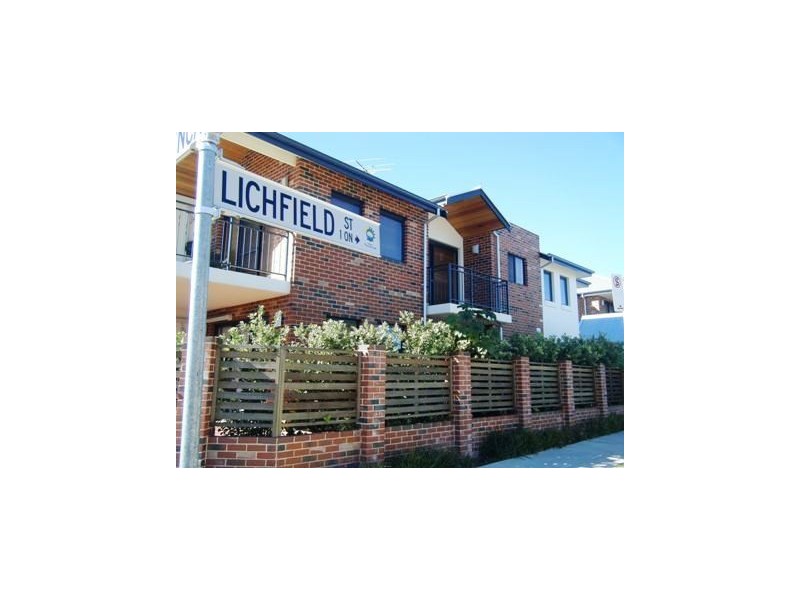 2/2 Lichfield Sreet, Victoria Park WA 6100