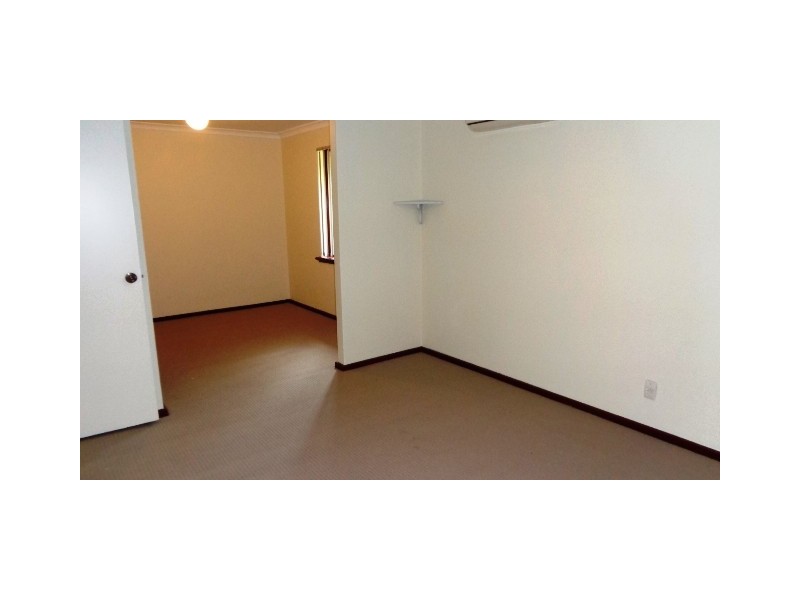 8 Torridon Avenue, Parkwood WA 6147