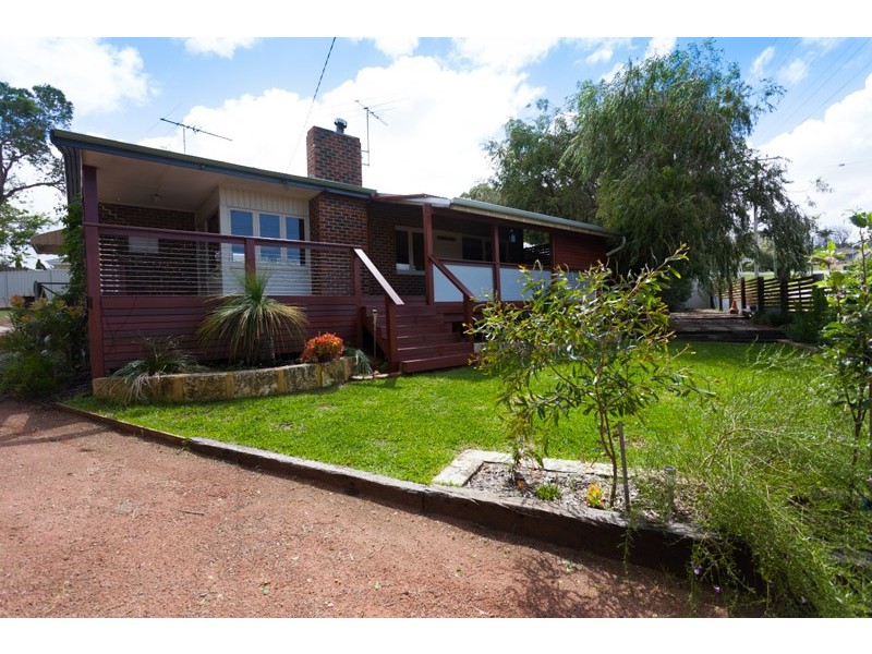 6 Longson Street, Hamilton Hill WA 6163