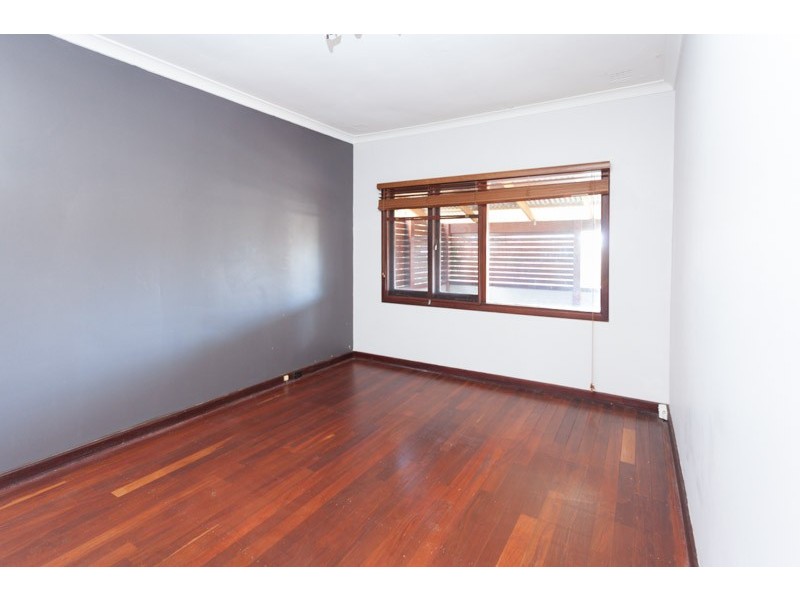 6 Longson Street, Hamilton Hill WA 6163