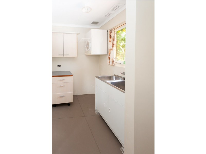 6 Longson Street, Hamilton Hill WA 6163